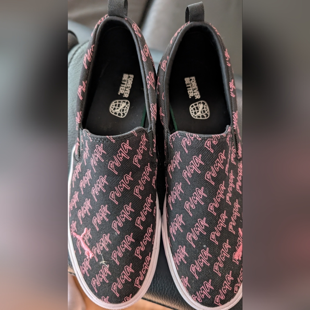 Women's size 10 Puma Bari Slip on